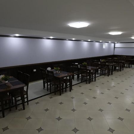 Sharq Hotel Ourguentch Extérieur photo