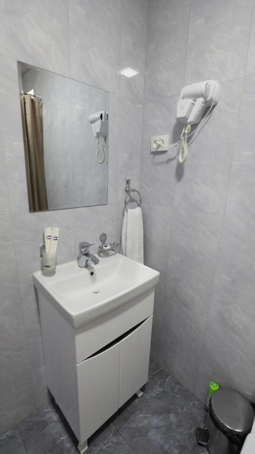 Sharq Hotel Ourguentch Extérieur photo